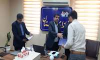 نشست فرماندار تنگستان با یکی از تولید کنندگان صنایع دستی در شهرستان 